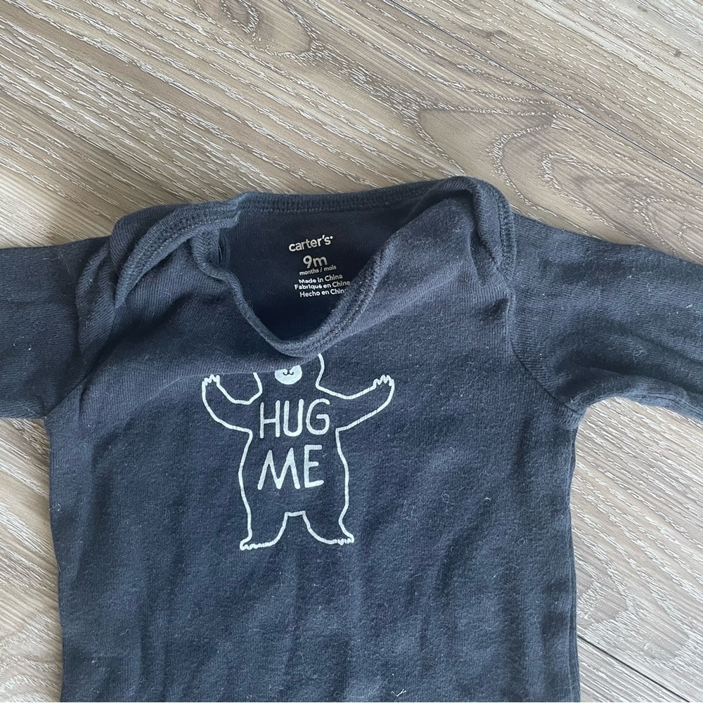 Hug Me Onesie - Picture 2 of 2